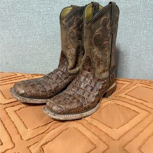 HORSE POWER 
CROC PRINT
SQUARE TOE
Boys size 3